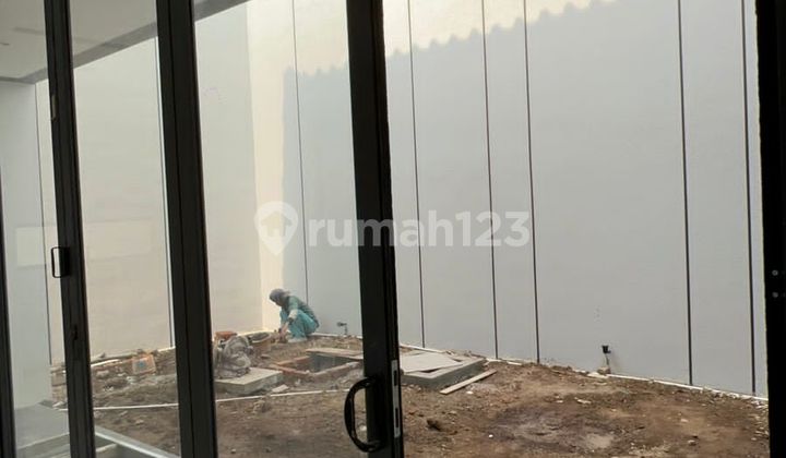 Rumah Bagus Unfurnished di Setra Duta, Bandung 2