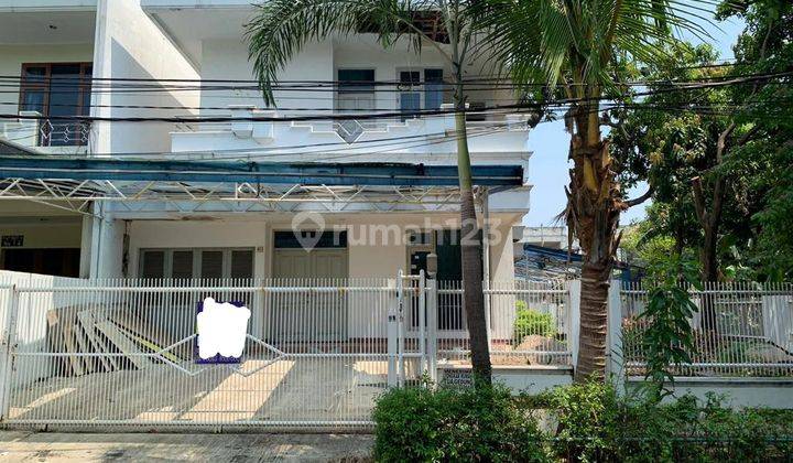 DIJUAL TERMURAH RUMAH LAMA 2 LANTAI LUAS 388 M2 HOEK DI PLUIT 1