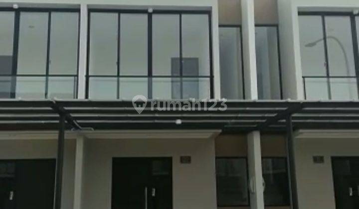 DIJUAL TERMURAH RUMAH BRAND NEW MINIMALIS 4,5x10 DI MILENIAL PIK2 1