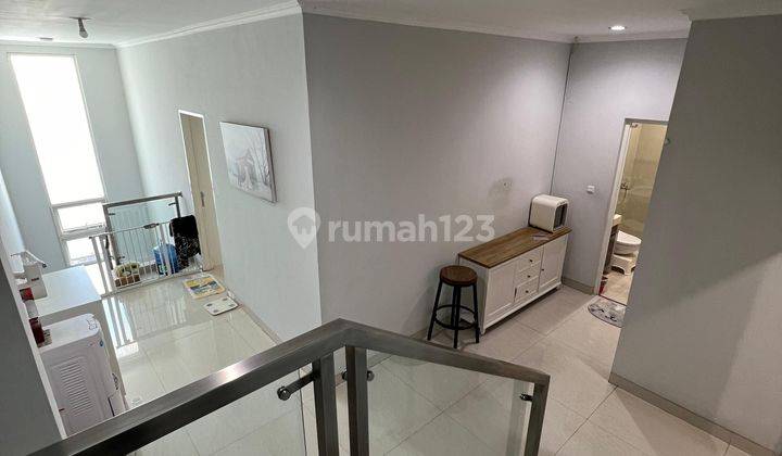 DIJUAL RUMAH MINIMALIS FULL RENOV 2,5 LANTAI 8x18 DI GOLF LAKE  2