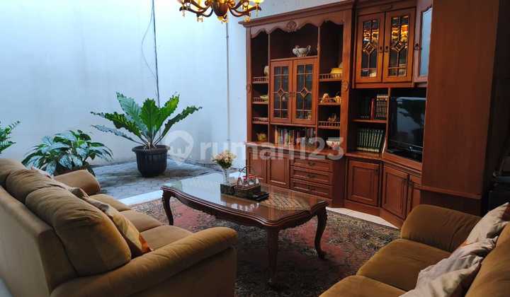 For Sale! 2-Story House, 180 M2 Area in Puri Kencana 2