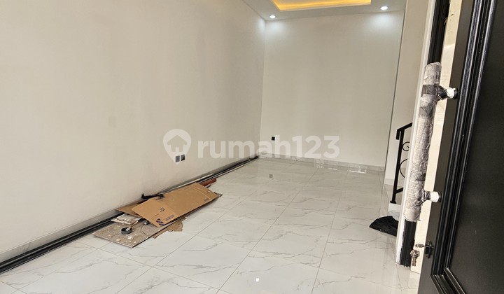 Dijual Rumah Brand New Muara Karang 3 Lantai Ukuran 6x15 2