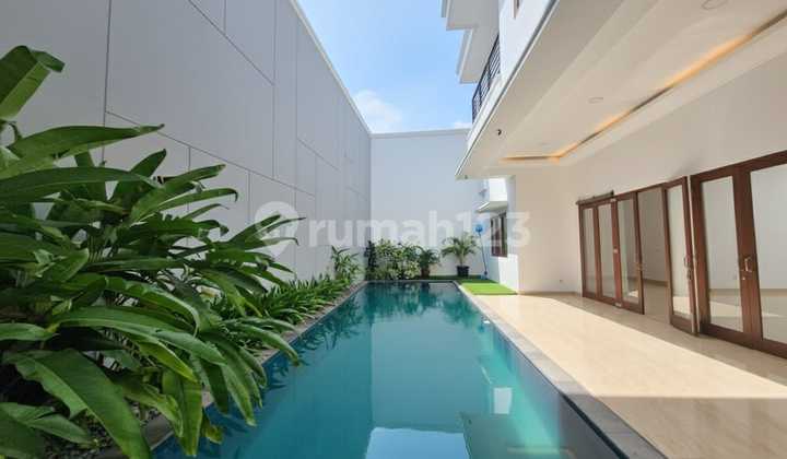 RUMAH BRAND NEW 2LT ADA SWIMMING POOL DI KOMPLEK ELITE DUREN SAWIT JAKARTA TIMUR 2