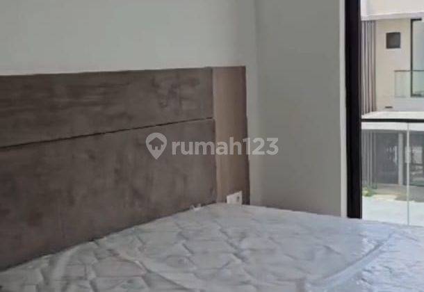 Disewa Dijual Rumah Cluster Baru Georgia Bulevard 2 Lantai Lt 90m Lb 117m Bagus Furnished SHM di Pantai Indah Kapuk 2, Pik 2 Jakarta Utara 2