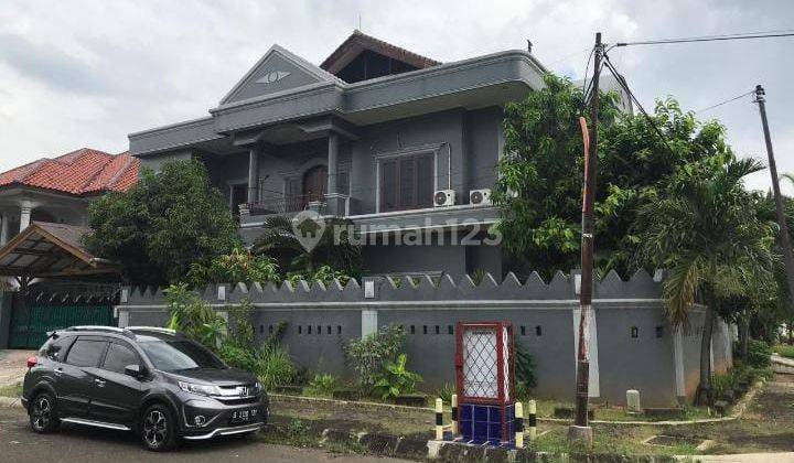 Rumah Hoek 2 Lantai Bagus Siap Huni Luas Tanah 552m SHM Lokasi Bagus Dekat Dengan Aeon Ikea Dan Pintu Tol Cakung di Taman Moderen Pulogebang, Jakarta Timur 1