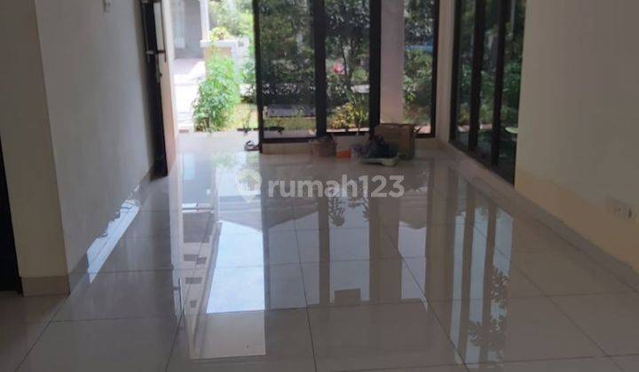 Rumah Kontrakan 2 Lantai Bagus Luas Tanah 122m Semi Furnished Siap Huni Lingkungan Nyaman Ada Kolam Renang di Cluster Arana Harapan Indah, Bekasi 1