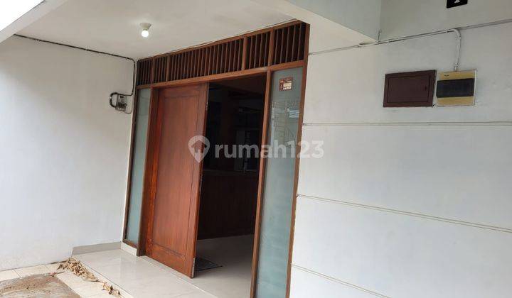 Rumah Kontrakan 1,5 Lantai Siap Huni Semi Furnished Luas Tanah 135m SHM di Kayu Putih, Jakarta Timur 2