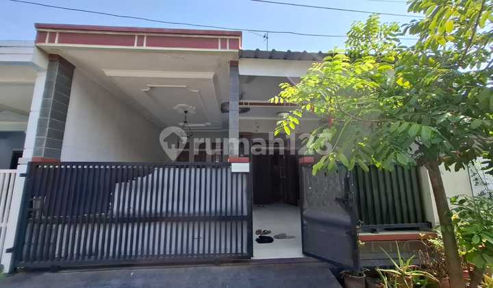 Rumah 2 Lantai Siap Huni Luas Tanah 112m Furnish Ligkungan Nyaman Banyak Fasilitas SHM Di Cluster Aralia Harapan Indah, Bekasi 2