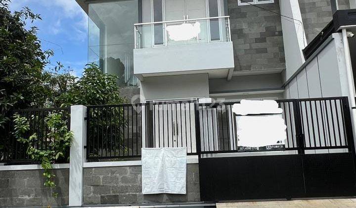 Dijual Rumah Hook 2.5 Lantai Siap Huni Kondisi Bagus Bangunan Kokoh Luas Tanah 192m Shm - Sertifikat Hak Milik Di Pulomas Jakarta Timur 1