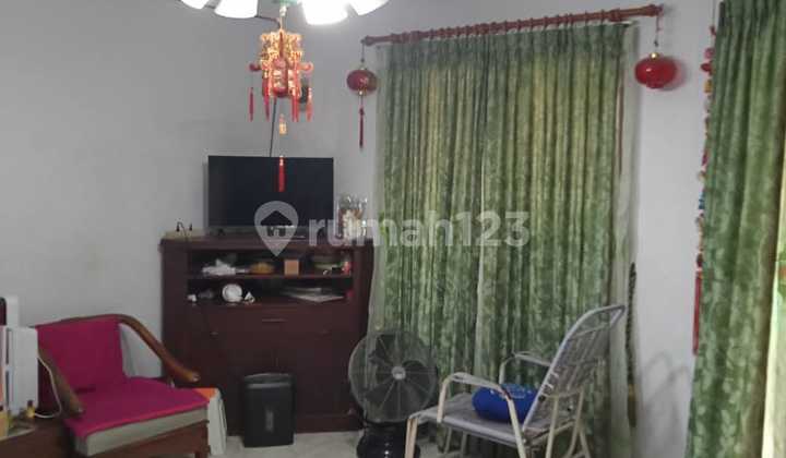 RUMAH 2LT SIAP HUNI DI CEMPAKA PUTIH BARAT 2