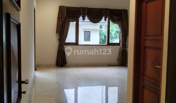 Rumah Mewah 2 Lantai Bagus Elite Siap Huni Semi Furnished Luas Tanah 500m Lingkungan Nyaman Private Pool Bebas Banjir SHM Imb Lengkap di Kemang, Timur Jakarta Selatan 2