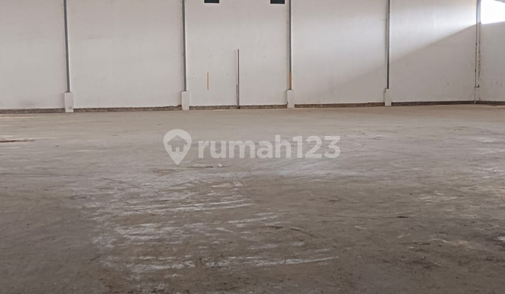 Strategic Warehouse 1300 m2 in Pakisaji Malang MSP0053