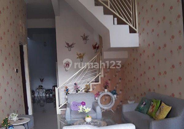 Dijual Rumah 3 Lantai di Perumahan Daerah Buring Gmk01432 2