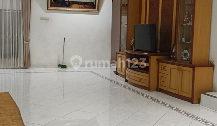 Rumah Kost Strategis 11 Kamar Borobudur Blimbing Malang MSP0047
