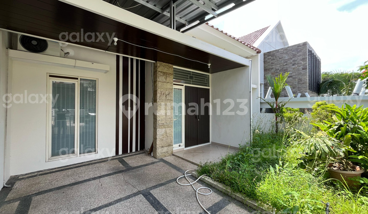 Rumah Minimalis Modern di Austin Ville Dau Malang GMK03686