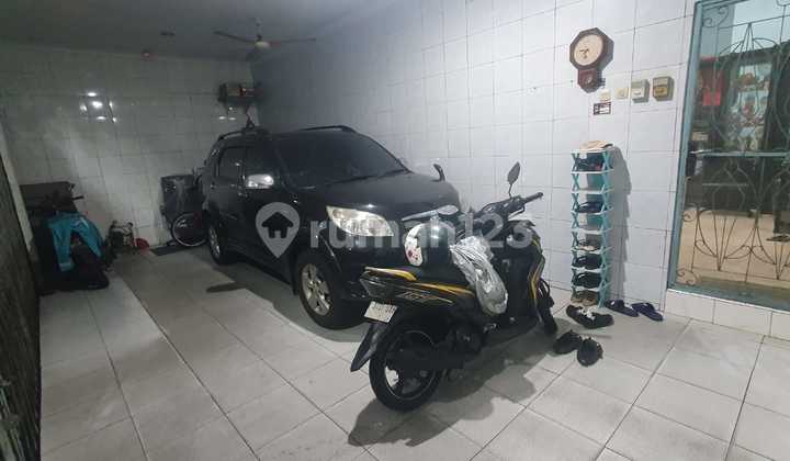 Dijual Cepat Rumah Luas di Ampera Jakarta Utara