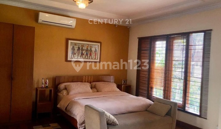 Ready-to-Occupy House with Swimming Pool in Pondok Indah, South Jakarta, Ut 14222 2