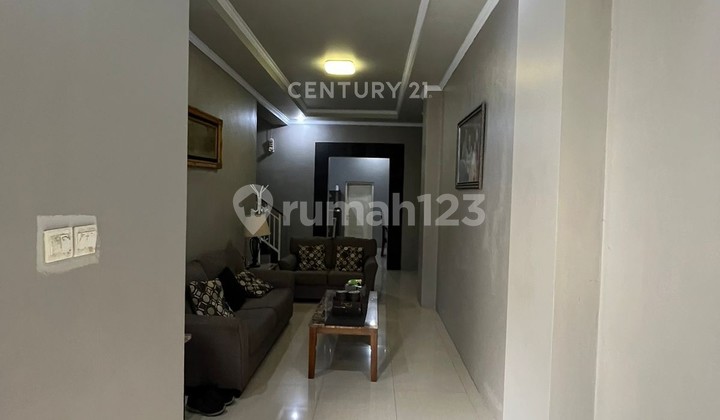 Rumah 2 Lt Full Renovasi Sangat Terawat Di Vipamas  Dr16197 2