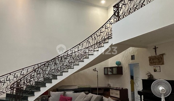 DIJUAL NEGO Rumah Berkualitas Akses Cepat di Senayan Bintaro UT-16274 DIJUAL NEGO Rumah Berkualitas Akses Cepat di Senayan Bintaro UT-16274