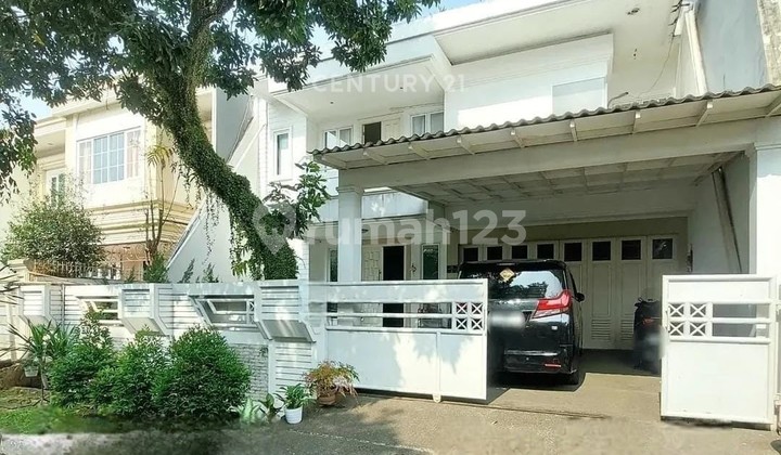 Large House in an Elite Area, Safe and Flood-Free in West Jakarta Dm16272 Large House in an Elite Area, Safe and Flood-Free in West Jakarta Dm16272