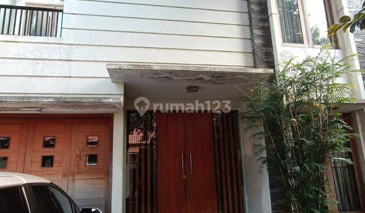 Rumah Bagus Siap Huni Strategis Di Kebon Jeruk Jakbar Lh11787 1