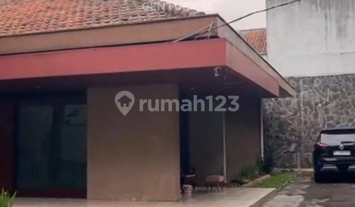 Rumah Besar Terawat Di Tengah Kota Bandung DM16391