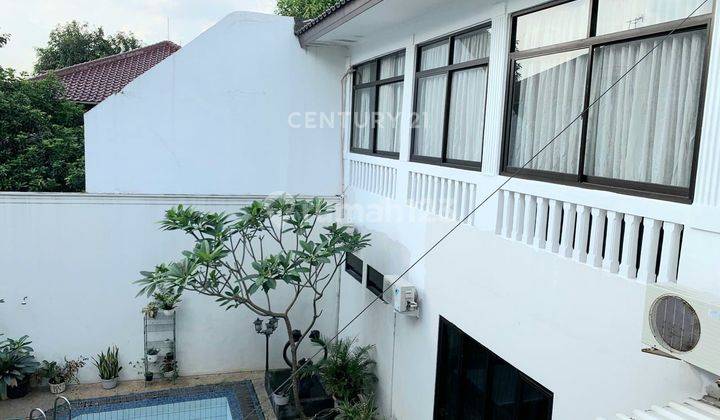 Rumah Mewah Ada Swimming Pool Strategis Di Ampera Jaksel RA15411 2