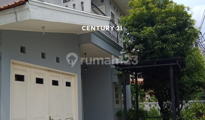 House by the Road in Pondok Aren Gb 17651