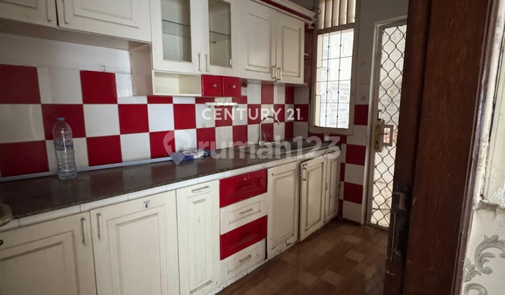 Rumah Strategis Posisi Hook di Sektor 5 Bintaro Om 17348 2