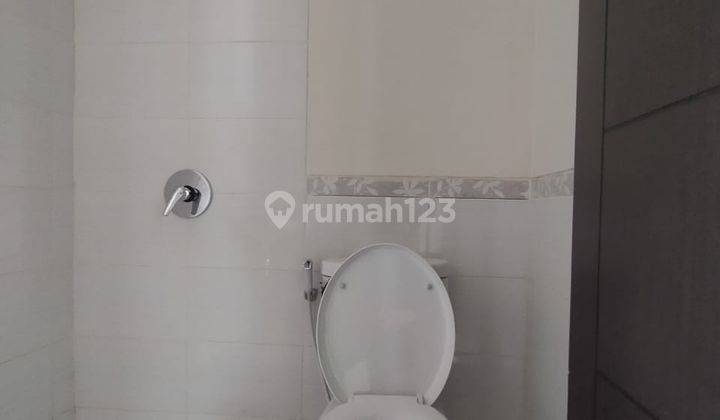 Rumah Hook 2 Lantai Dijual Cepat Dekat Stasiun Sudimara AM-4665 2