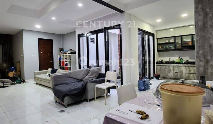Dijual Rumah Modern Style Depan Taman Di Pondok Ranji TA15093 1