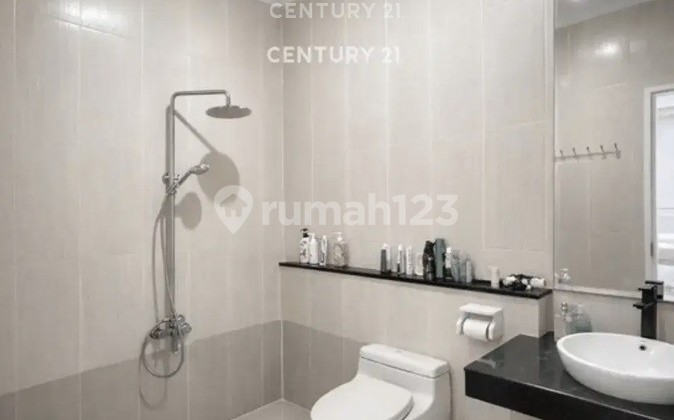 For Sale House Within Cluster in Kebayoran Bintaro Best Price 2