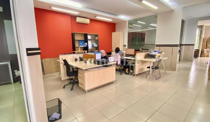 Disewakan ruang usaha kantor sayap braga pusat kota bagus murah