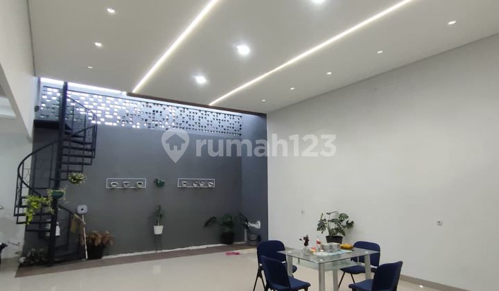 Dijual Rumah Bagus Full Renov Murah Taman Holis Indah Siap Huni Menarik 2