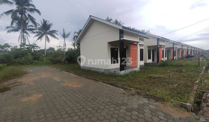 Dijual Rumah Subsidi Dengan Lokasi Berkembang Green Thr Blok C d, Daerah Padat Penduduk ed  7