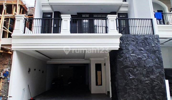 Rumah 3 Lantai Minimalis Modern Di Jagakarsa Jaksel  2