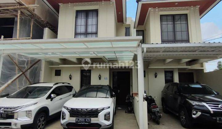 Rumah mewah murah di jl  kodau Jatimekar 1