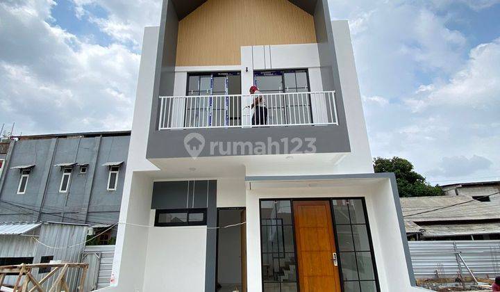 Rumah 2 lantai full batamerah free biaya di Jatibening 1