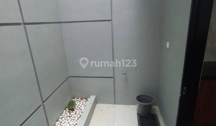 Rumah 2 lantai dijual murah di Cibubur dekat LRT dan Tol 2