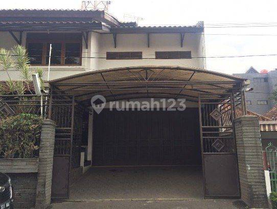 Rumah Terawat Pusat Kota Sayap Riau Ahmad Yani Bandung 2