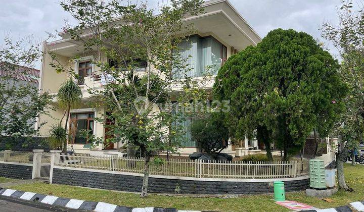 Rumah Bagus Hook Siap Huni Komplek Istana Regency Pasteur 1