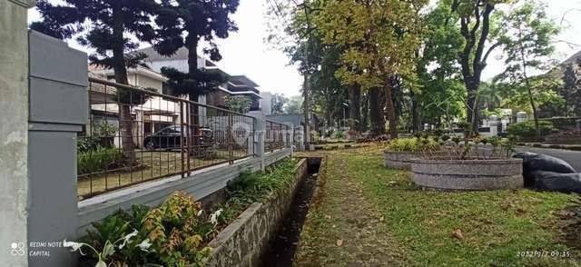 Rumah lama hitung tanah Di Mainroad Cipaganti  3
