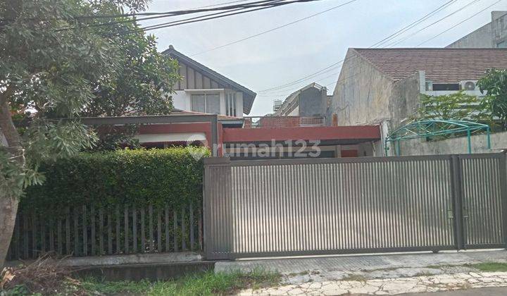 Rumah Terawat Harga Njop di Setrasari Bandung  1