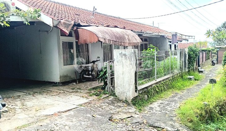 Rumah Terawat Di Bawah NJOP Di Setiabudi Rumah Terawat Di Bawah NJOP Di Setiabudi