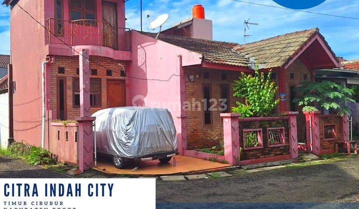 Rumah Bagus Tingkat di Lokasi Paling Strategis 2696am 2