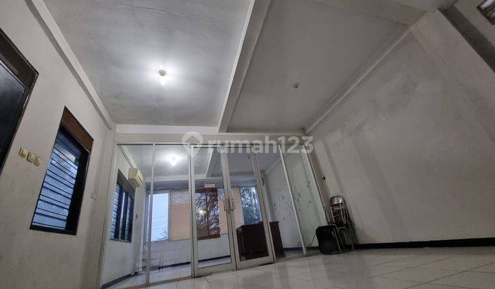 Ruko Bagus 3 Lantai SHM Jalan Thamrin, Semarang  3