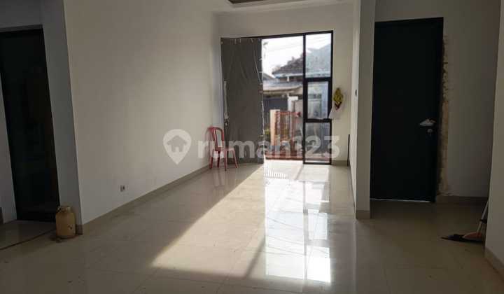 Rumah Startegis Eksklusif Siap Huni di Sembodro 2