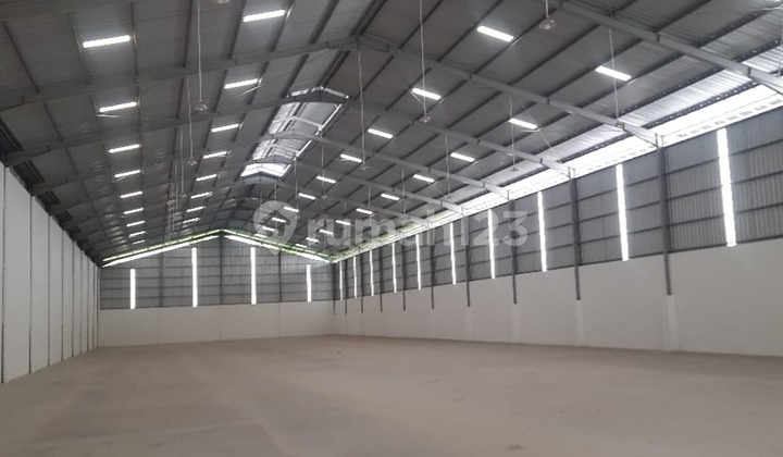 Gudang Premium Siap Pakai Usaha di Kawasan Industri Gatsu 1