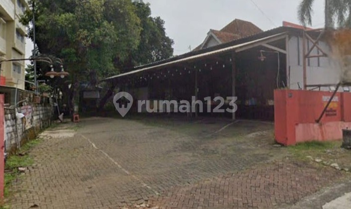 Rumah dan Tanah Strategis Siap Pakai di Jalan Sultan Agung 1