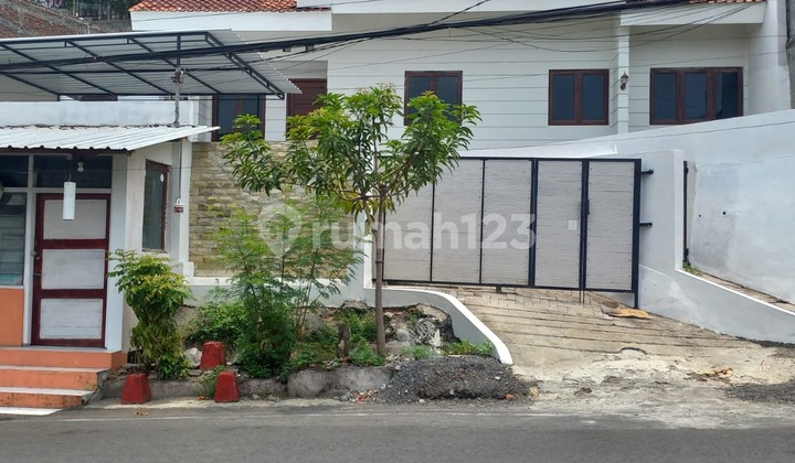 Rumah Eksklusif Siap Huni di Jalan Cinde Candisari 1